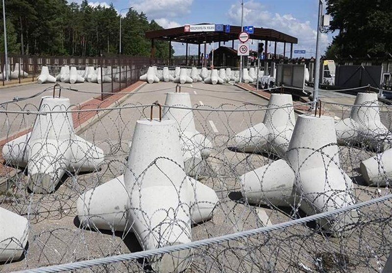 لهستان ۴۰هزار نیرو اعزام کرد/حریم هوایی بسته شد؛بلاروس محکوم کرد لهستان ۴۰هزار نیرو اعزام کرد/حریم هوایی بسته شد؛بلاروس محکوم کرد