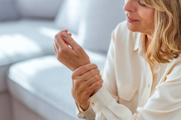 کمبود این ویتامین سبب استخوان درد میشود کمبود این ویتامین سبب استخوان درد میشود